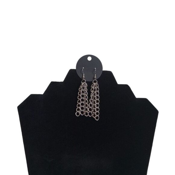 Silver Toned Metal Triple Strand Curb Link Chain Dangle Style Statement Earrings - Picture 1 of 8